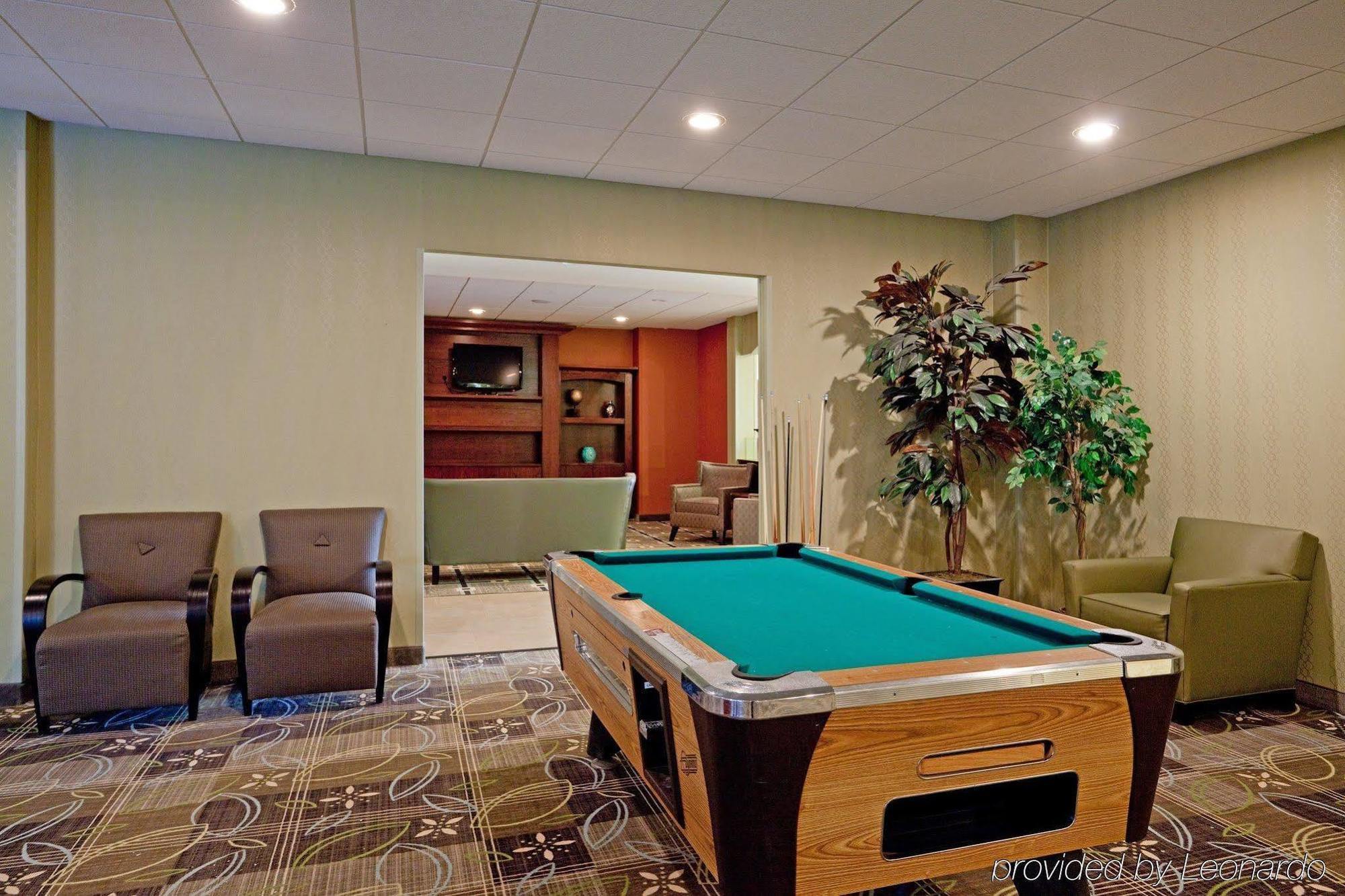 Days Inn By Wyndham Plattsburgh Extérieur photo